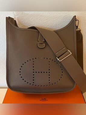 Authentic Hermes Evelyne III 29 Bag in Etoupe Taurillon Clemence Leather
